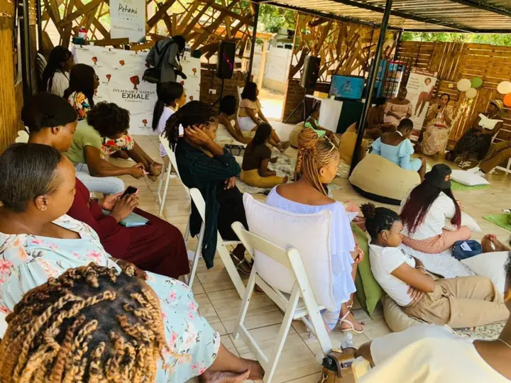 Women gathered in a relaxed venue at the 6th Edition Invaluable Woman Exhale Conference